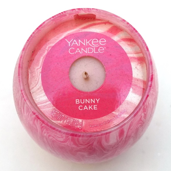 Yankee Candle Easter Bunny Cake Pink Swirl Tumbler - Picture 2 of 2